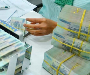 Ngân hàng tiếp tục kiếm đậm nhưng đừng mơ lãi vay giảm