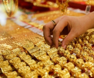 Giá vàng hôm nay 24/3: Xăng dầu tăng dữ dội, vàng lập tức lên giá