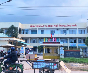 Vụ thân nhân còng lưng gánh giá mai táng F0 'trên trời': Sở Y tế nói tại nhu cầu của người dân?
