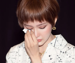 'Case' Hiền Hồ: Ngày phong sát cận kề, khi lòng tin của khán giả vào nghệ sĩ trẻ cạn dần
