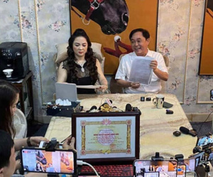 Mở rộng điều tra bà Nguyễn Phương Hằng livestream, công an mời làm việc ekip 'giúp sức'