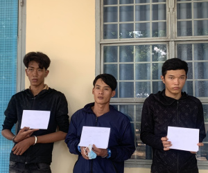Nhóm thanh niên chuyên dùng hung khí cướp tài sản của phụ nữ