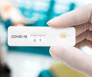 Bác sĩ cảnh báo: F0 '2 vạch' nhưng có triệu chứng lạ, coi chừng đang mắc 2 bệnh cùng lúc, đừng chủ quan