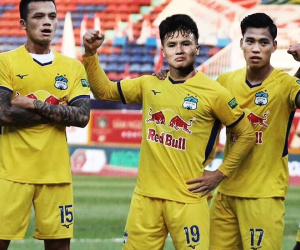 Vì sao không có chuyện Quang Hải về CLB HAGL?
