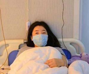Cô gái 23 tuổi mắc ung thư dạ dày, hối hận vì thói quen ăn uống xấu mà dân văn phòng hay mắc phải