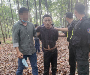 Bắt nóng cô gái và nam thanh niên dùng súng bắn chết người