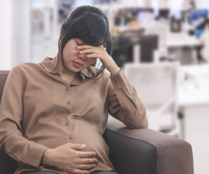 Công ty sa thải nữ nhân viên mang thai ngủ gật trong ca trực đêm