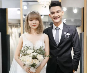 Mạc Văn Khoa và bà xã lên xe hoa sau 7 năm bên nhau: 'Anh nợ em 1 đám cưới, bây giờ anh tuyên bố xóa nợ'