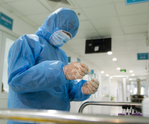 Ngày 2/4: Số mắc mới Covid-19 trên cả nước giảm xuống thấp nhất trong hơn 1 tháng qua, Hà Nội chỉ còn 7.423 ca