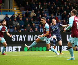 Man City đòi lại ngôi đầu từ tay Liverpool