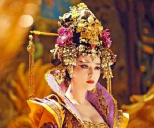 Tiêu chuẩn chọn nam sủng của nữ đế Võ Tắc Thiên cao hơn, khắt khe hơn nhiều so với chọn phi tần mỹ nữ của các vua