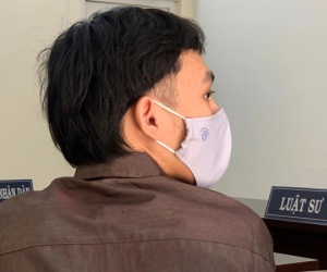 Bị ép quan hệ, nam thanh niên 17 tuổi đâm ông lão 71 tuổi gần 100 nhát dao
