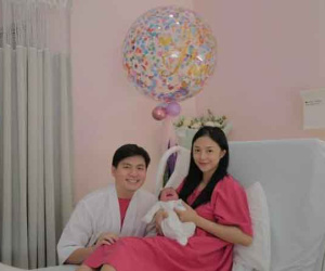 Salim hạ sinh con đầu lòng cho chồng thiếu gia, nhìn khuôn mặt nhóc tì 'siêu yêu'