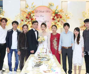 Rớt nước mắt trước lời thỉnh cầu của chàng trai nhờ ghép ảnh người cha quá cố vào ảnh cưới em gái