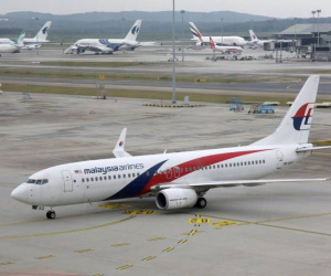 Máy bay Malaysia rơi tự do hơn 2.100 mét, hành khách lơ lửng rơi khỏi ghế ngồi