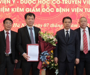 Bệnh viện Tuệ Tĩnh có giám đốc mới sau vụ y bác sĩ kêu cứu vì lương