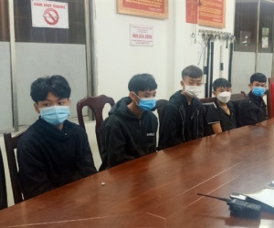 Băng cướp tuổi 'teen' chuyên dàn cảnh cướp xe của dân nhậu