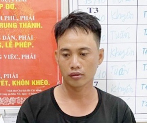 Bắt 'nóng' kẻ hiếp dâm cô gái sống cùng dãy trọ