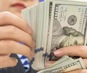 Euro giảm mạnh, USD lên đỉnh: Tình huống khó lường, dân giàu Việt lo lắng