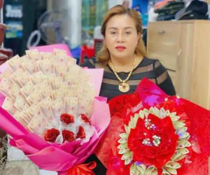 Ngân 98 khoe ảnh tặng mẹ ruột bó hoa làm bằng tiền, còn khẳng định: 'Chỉ mắc nợ mẹ đẻ chứ không phải chồng hay mẹ chồng'