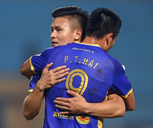 Hà Nội FC ngược dòng vào tứ kết Cúp QG, Quang Hải có ngày chia tay đáng nhớ