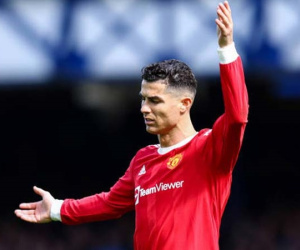 Ronaldo bị chê kiêu ngạo, coi mình như Chúa trời