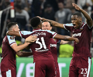 Tứ kết Europa League: West Ham đại thắng, Rangers nhọc nhằn vào bán kết