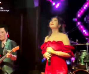 Phi Thanh Vân hát nhạc phim Tây Du Ký, dân mạng ngán ngẩm: 'Giải cứu chú đánh đàn đi, chú bất lực quá rồi'