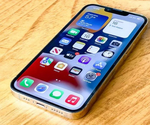 iPhone 14 Max - đối thủ 'đáng gờm' của Galaxy S22 Plus và Pixel 6 Pro