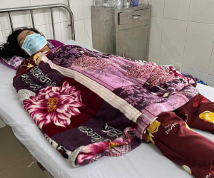 Vụ thiếu nữ bị cha dượng đánh dập lá lách, gãy xương sườn: Người mẹ nói gì?