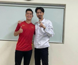 Duy Mạnh gặp Đen Vâu để hỏi cách mang tiền về cho vợ, bà xã liền vào phàn nàn