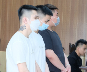 3 nam sinh đánh bạn cùng trường vỡ sọ não