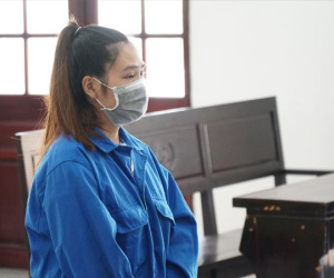 Ghen tuông, tưới xăng thiêu sống ‘chồng hờ’