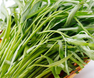 Những cách ăn biến rau muống thành 'thuốc độc', nhiều người Việt vẫn làm hàng ngày