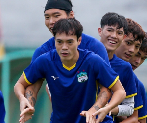 Được HLV Jeonbuk ca ngợi đủ đẳng cấp đá tại Hàn Quốc, Văn Toàn lập tức lên tiếng