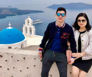 'Bạn trai tin đồn' của Hoa hậu Đỗ Mỹ Linh đăng ảnh mừng sinh nhật mẹ tiết lộ về 'món nợ' 1 năm qua vẫn chưa trả được
