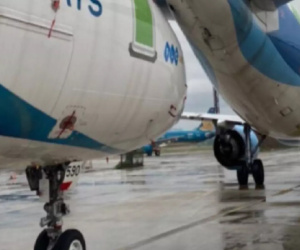2 máy bay va chạm ở sân bay Nội Bài do lái xe và thợ kéo kỹ thuật mắc lỗi