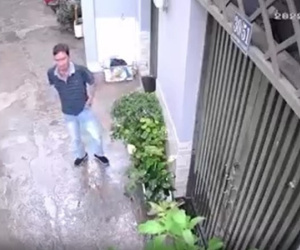 Bắt nghi can tạt xăng đốt nhà chị họ rồi tẩu thoát