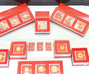 Giá vàng hôm nay 23/4: Cuối tuần vàng giảm giá