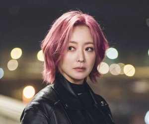 Sự nghiệp của dàn mỹ nhân 'độ' Song Hye Kyo: Kim Hee Sun tụt dốc, Song Yoon Ah chuẩn 'bà hoàng rating'