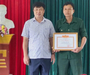 Cựu chiến binh không quản nguy hiểm lao xuống sông cứu 3 người đuối nước