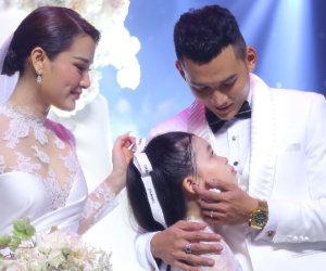 HOT: Phương Trinh Jolie bất ngờ tiết lộ con gái ruột đã tròn 9 tuổi trong đám cưới