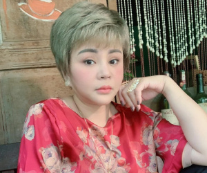 Lê Giang vi vu trời Tây, khoe hàng hiệu và nhẫn kim cương chói lóa