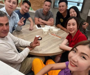 Ngọc Quyên mạnh dạn khoe ảnh bạn trai Tây bên hội bạn thân, mức độ công khai tình cảm ngày càng tăng