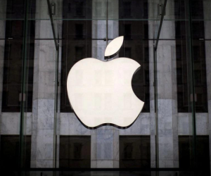 Người dùng Nga kiện Apple
