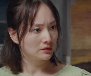 Vừa nghe tiếng 'la làng' của mẹ, chồng liền lao vào đánh vợ 'nổ đom đóm mắt'