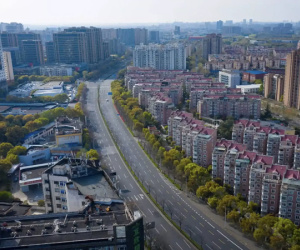 Thượng Hải vắng vẻ vì phong tỏa, ca nhiễm tiếp tục tăng