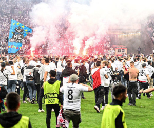Rangers tạo địa chấn, hẹn ngựa ô Frankfurt ở chung kết