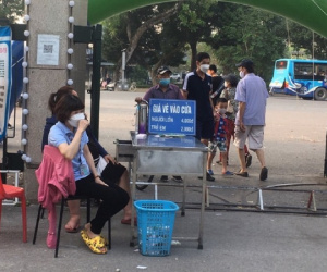 Nghịch lý: Thu phí 'quần dài', miễn phí 'quần đùi' ở Công viên Thống Nhất