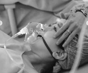 Con gái đại gia Minh Nhựa chia sẻ quá trình sinh nở lần 2, nhan sắc trên bàn đẻ nhận được nhiều lời khen